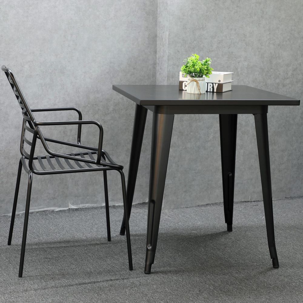 https://www.goldapplefurniture.com/metal-steel-dining-table-for-outdoor-use-ga101t-product/